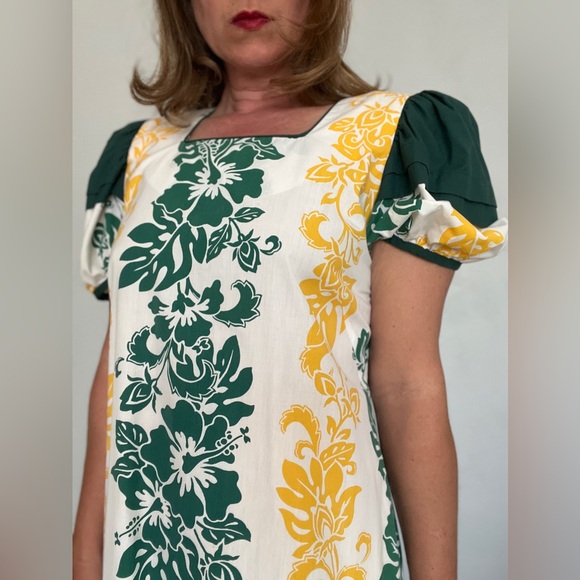 Vintage Lolenani Hawaiian Green Yellow White Floral Botantical Muumuu Dress Sz M - Picture 8 of 11